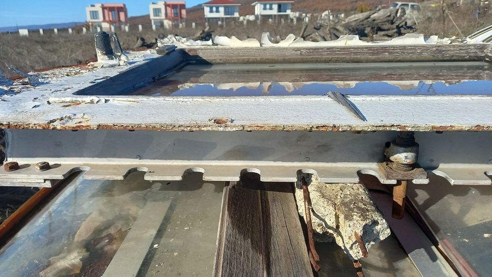 Корабна врата, корабен прозорец