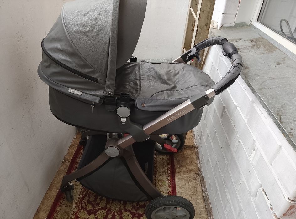 Продам детскую коляску