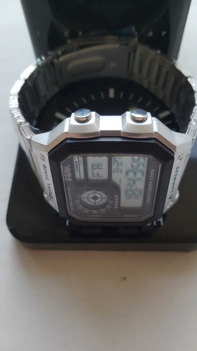 часы элкетронные