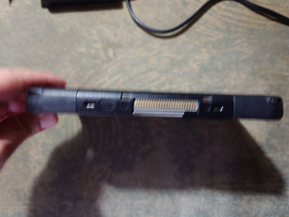 Tableta Panasonic FZ-M1 pentru diagnoza auto