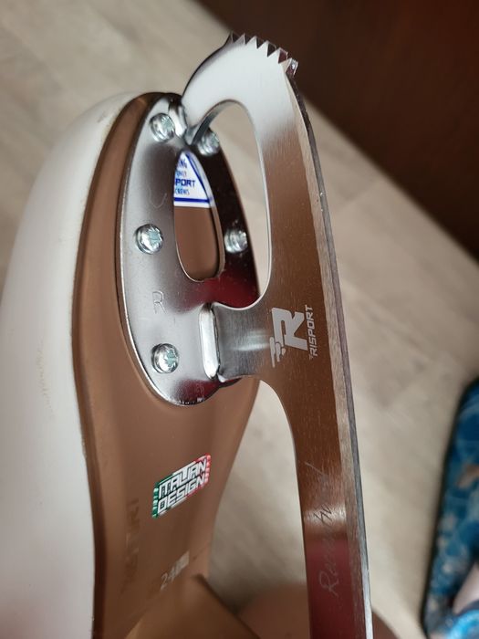 Продаю коньки Риспорт