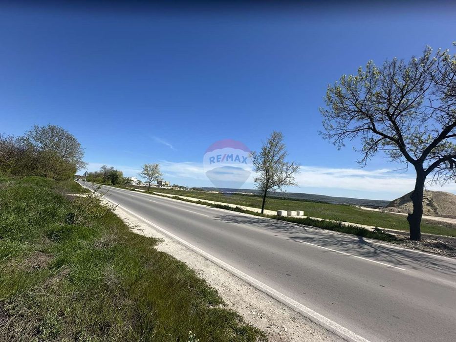 Парцел за продажба, лице на ГП-4, Летище, Варна TE