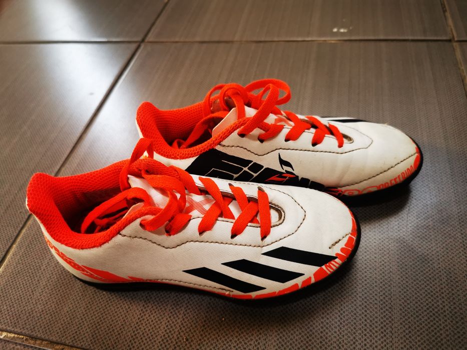 Adidasi/ghete fotbal