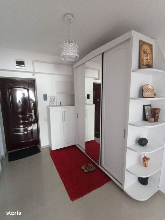 Zamca- zona cu verdeata. Apartament cu 2 camere decomandate