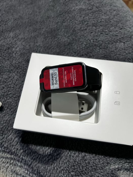 часы Huawei band 10