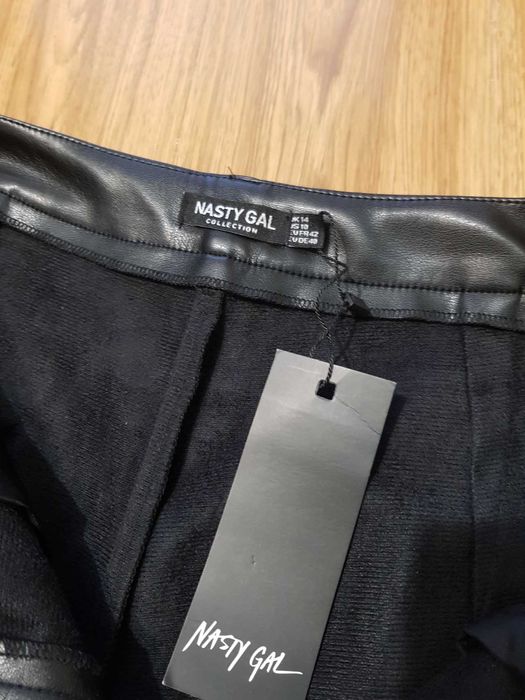 Pantaloni de piele Nasty Gal marimea 42