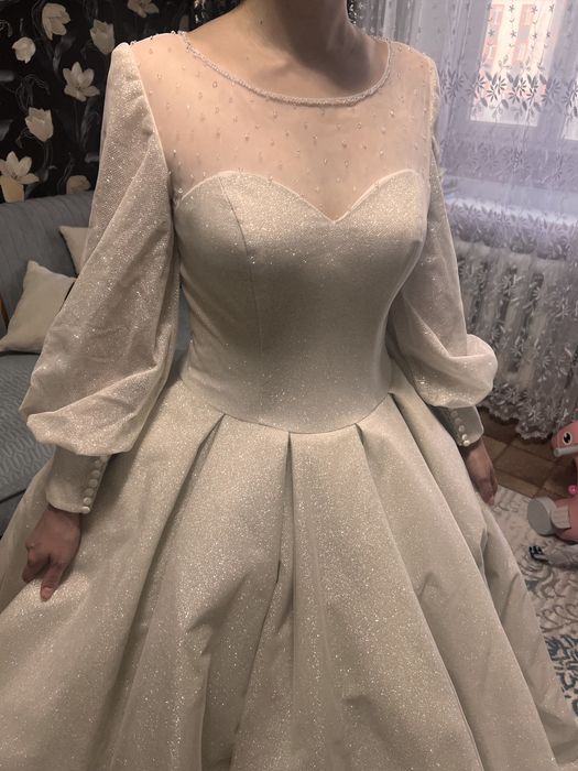 Шикарное свадебное платье