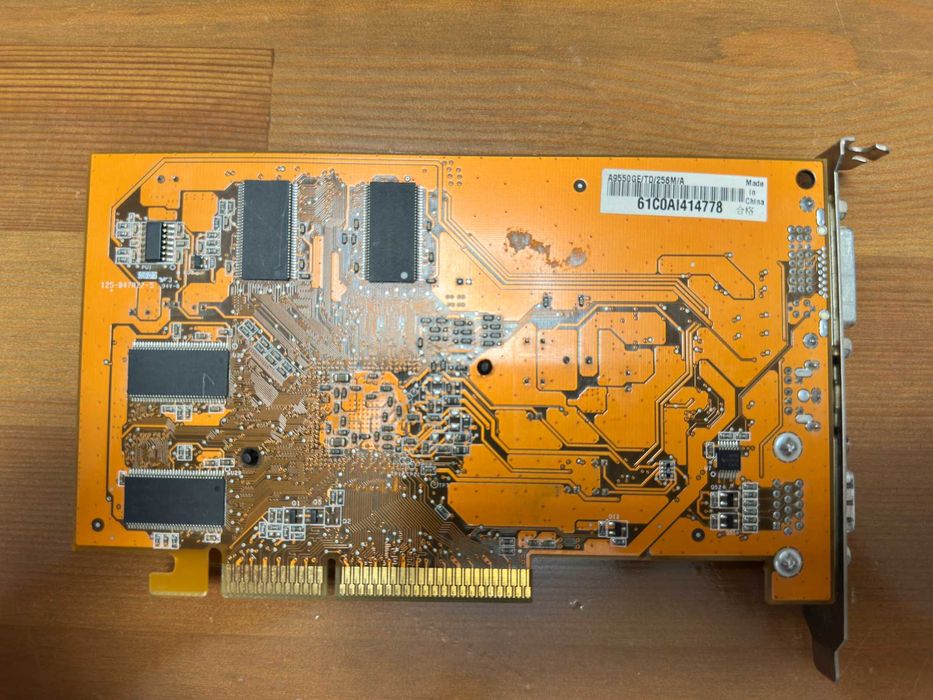 Plăci video AGP – perfecte pentru retro PC / colecționar