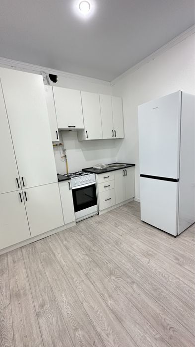 1 бөлмелі үй жалға беріледі.