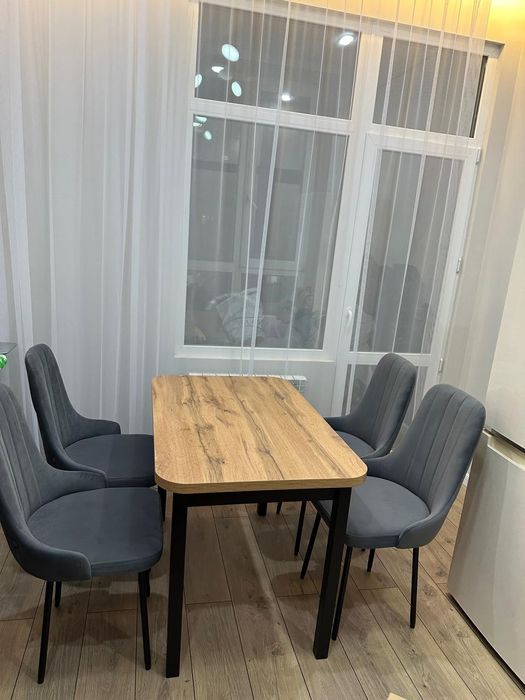 Стол и стул продаётся