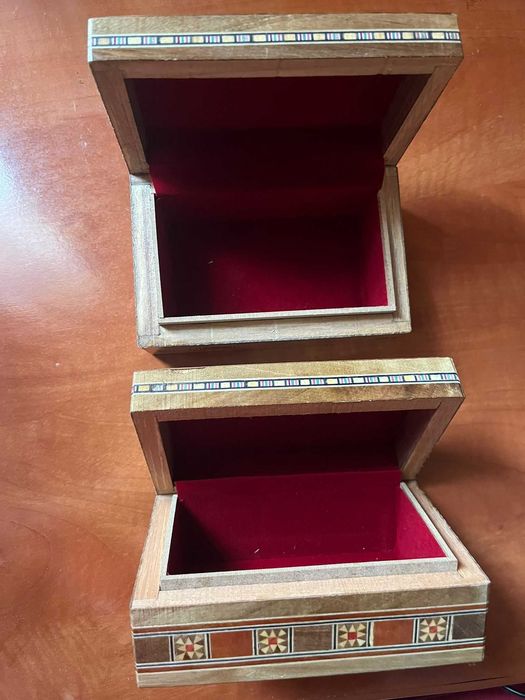 Cutie din lemn de Damasc