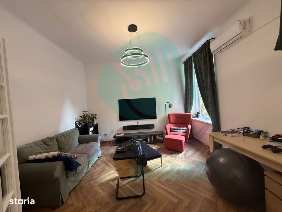 Apartament cochet vila edificata in perioada interbelica
