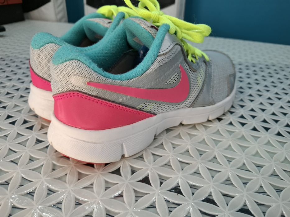 Nike raning 35 .5 размер