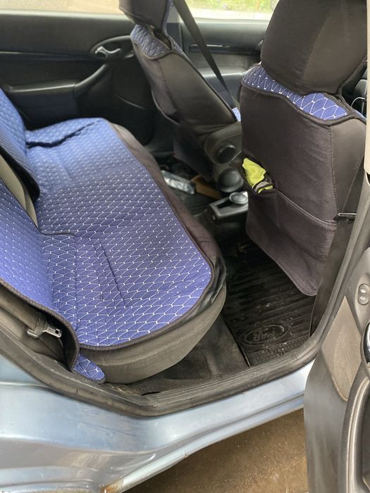 Форд фокус 2003год