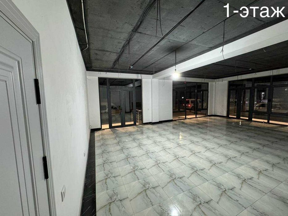 Продается нежилое знание с ремонтом. Вдоль дороги