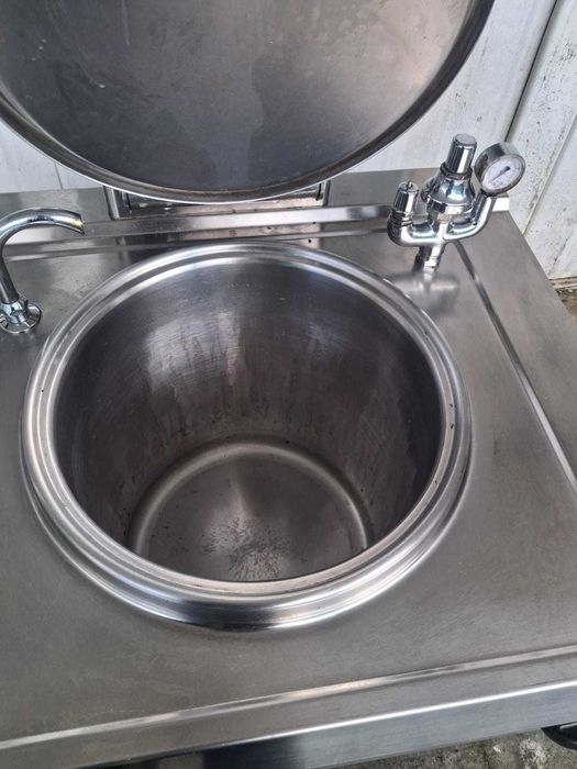 Echipamente profesionale de bucătărie – second-hand, stare bună