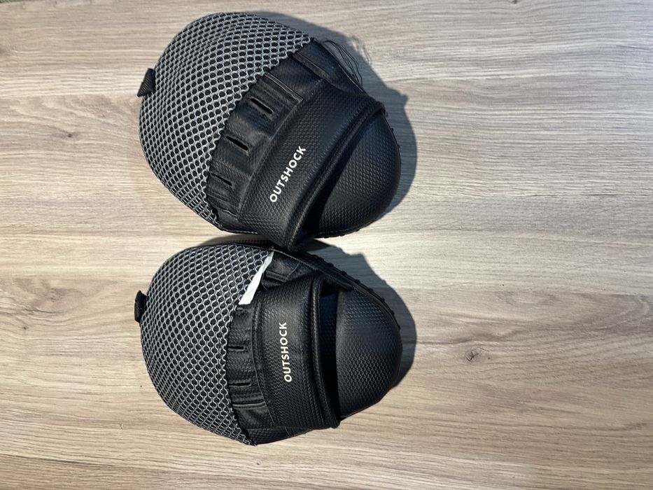 Боксерские перчатки лапа бинт