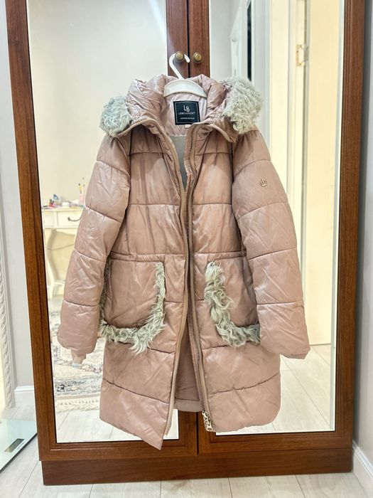 Продается классная куртка на девочку на 10 лет