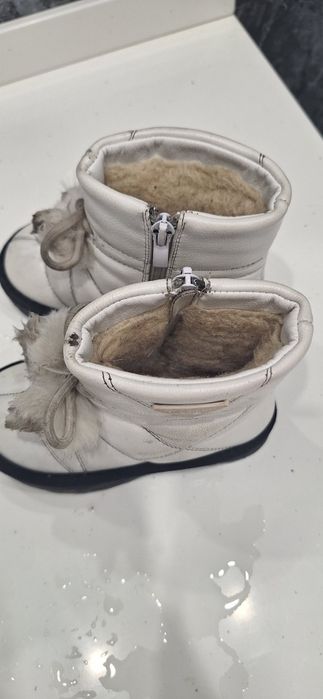 Зимние ботинки 700 тенге