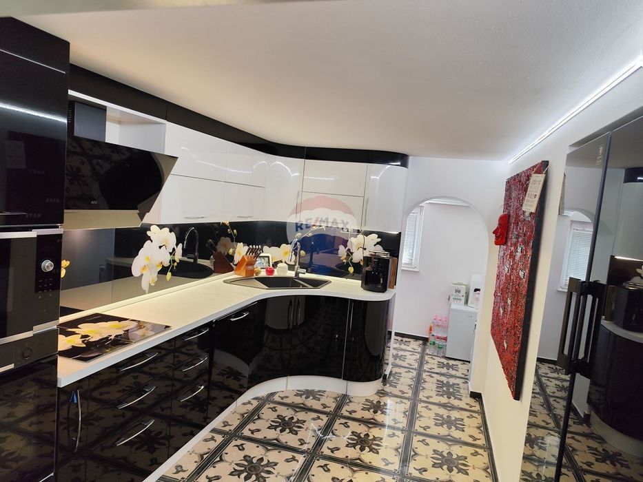 Къща в м-ст Ален Мак гр. Варна, ТЕ