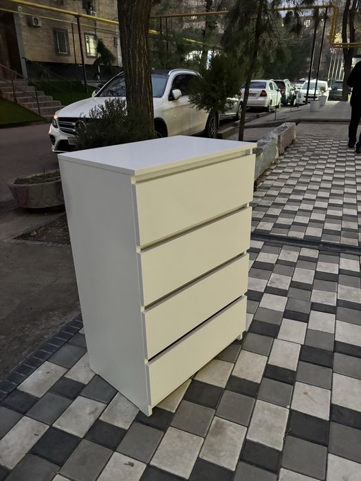 Комод. честир. Komod для одежде и веши