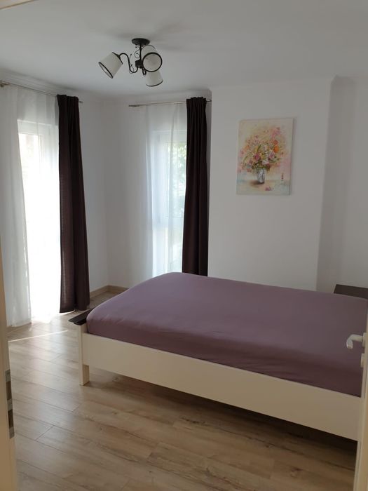 Vand apartament 3 camere