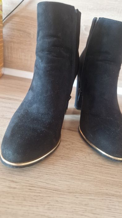 Дамски боти 39 н. TRUFFLE