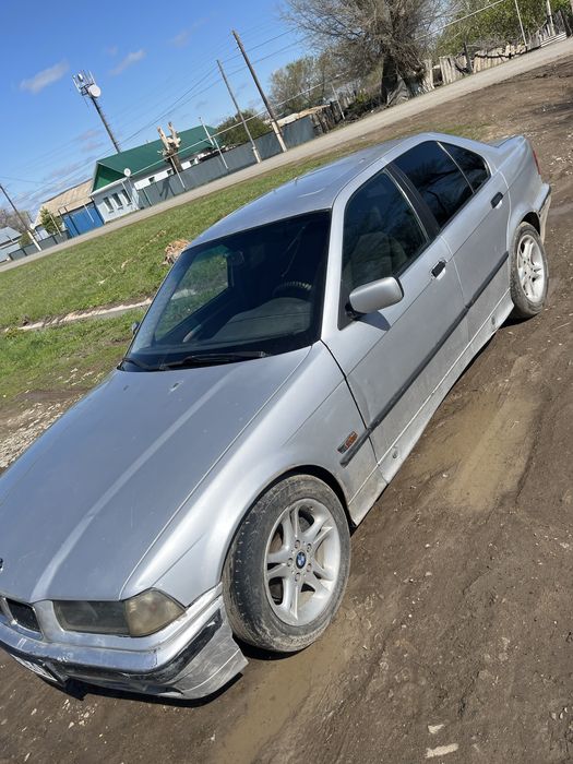 Продам Bmw e36 1.8