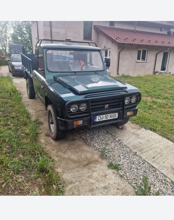 Vând Aro Camioneta 330