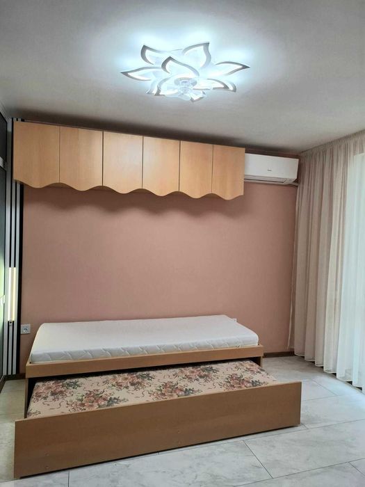 Дава се под наем Четиристаен апартамент в Варна, Лятно кино Тракия - 80 кв.м за 647.19 € - Снимка #3