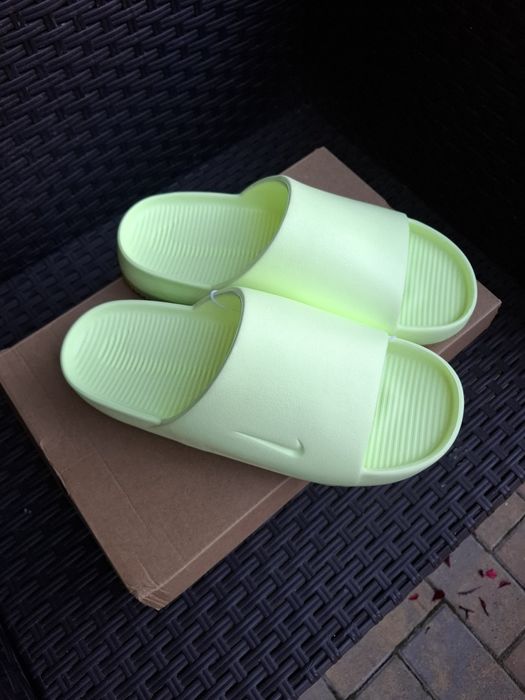 Papuci nike slides