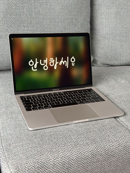 Macbook Pro 13 2019 с Touch Bar