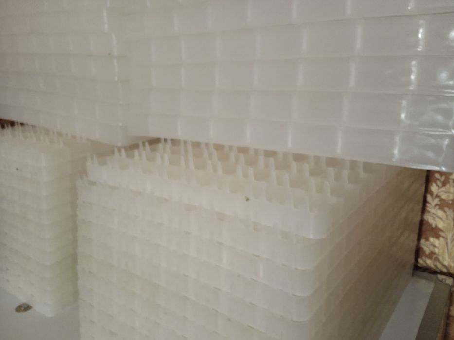 В Продажа 2 Инкубатора