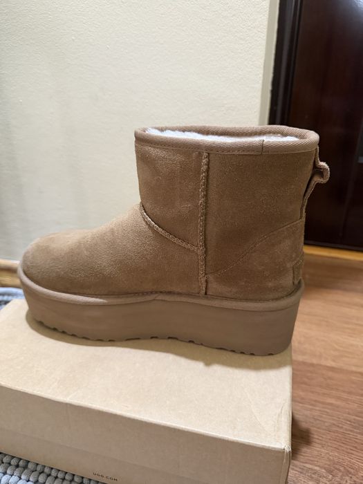 UGG ultra mini platform