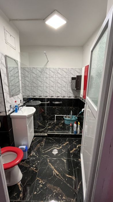 Apartament 2 camere decomandat 2/3Curtea de Argeș
