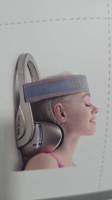 Mассажером-натяжителем для коррекции шейного отдела позвоночника