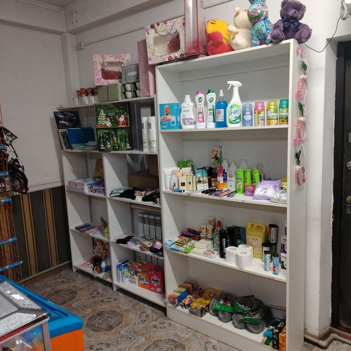 Магазинге арналған полкалар