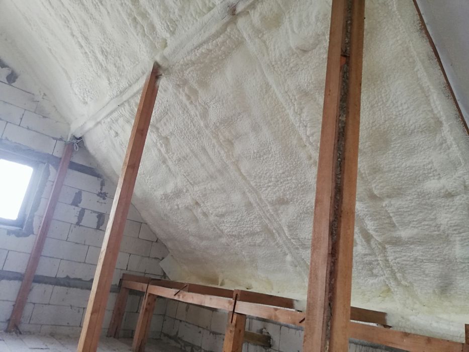Izolații cu spumă poliuretanică