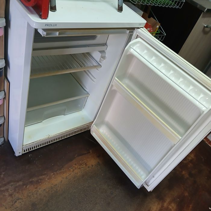 Privileg хладилник с камера работи отлично