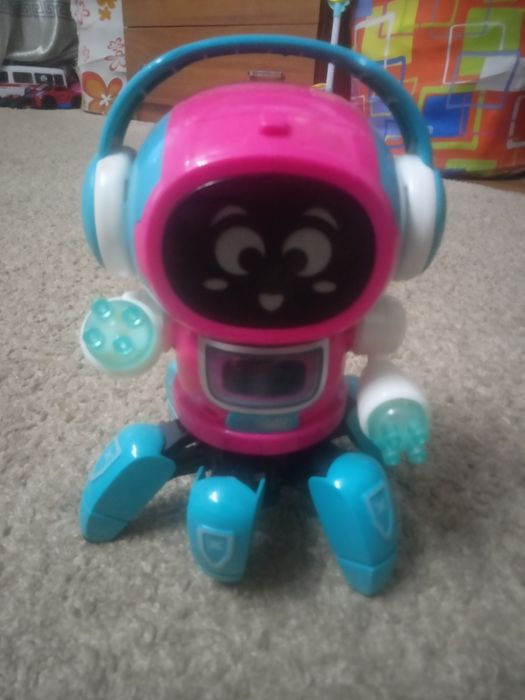 Роботы музыкальные.