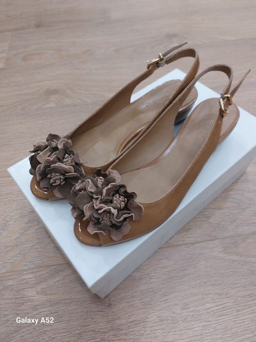 Продам босоножки ITALY