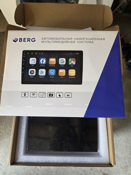 Продаётся авто магнитола BERG