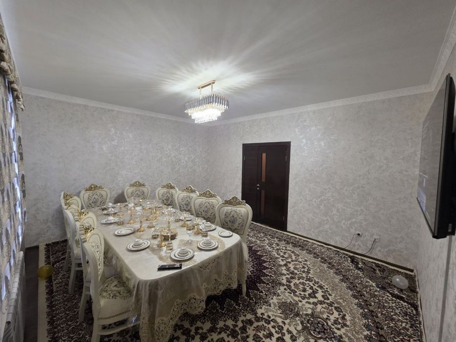 SERGELI YANGI HAYOT 10-xudud. 4 xonali. 104kvm 1-etaj sotiladi.