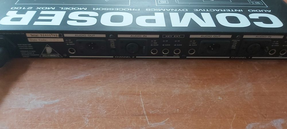 Vând două procesoare de sunet