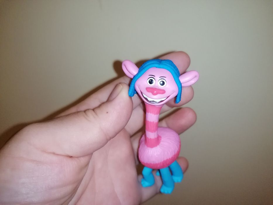 Trolls figurine hasbro