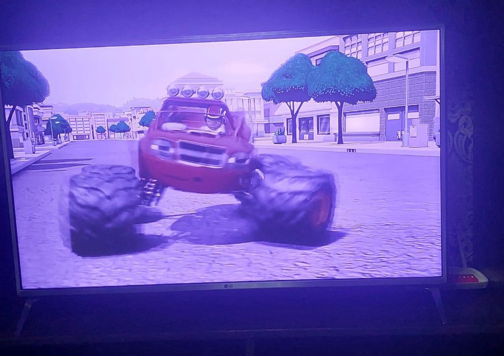 Смарт телевизор LG 43UJ651V