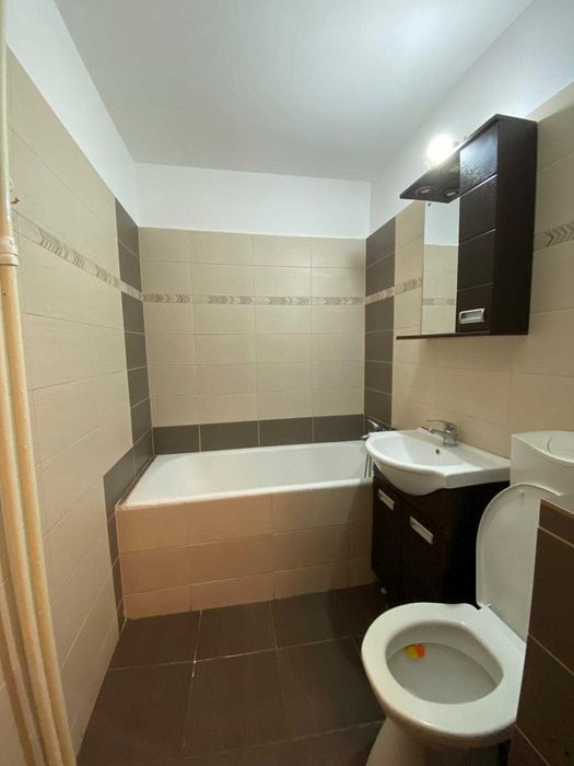 Inchiriere apartament 2 camere, Huiedin, Piata Resita
