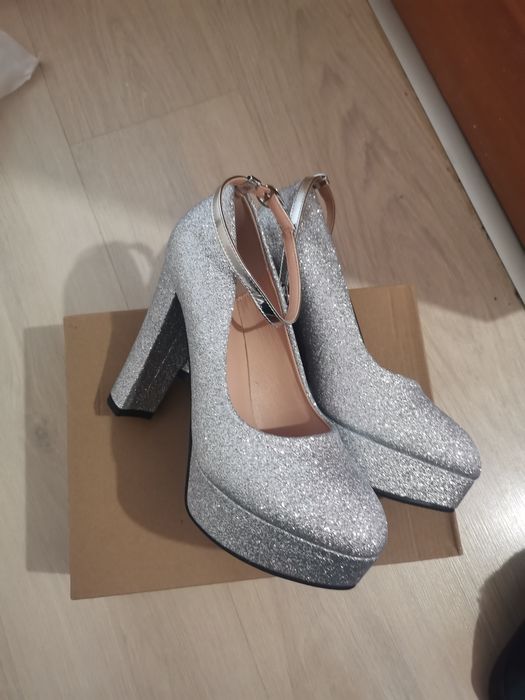 Страхотни обувки