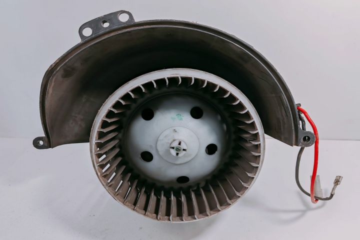 Ventilator habitaclu Delphi 52407543 Opel Astra H