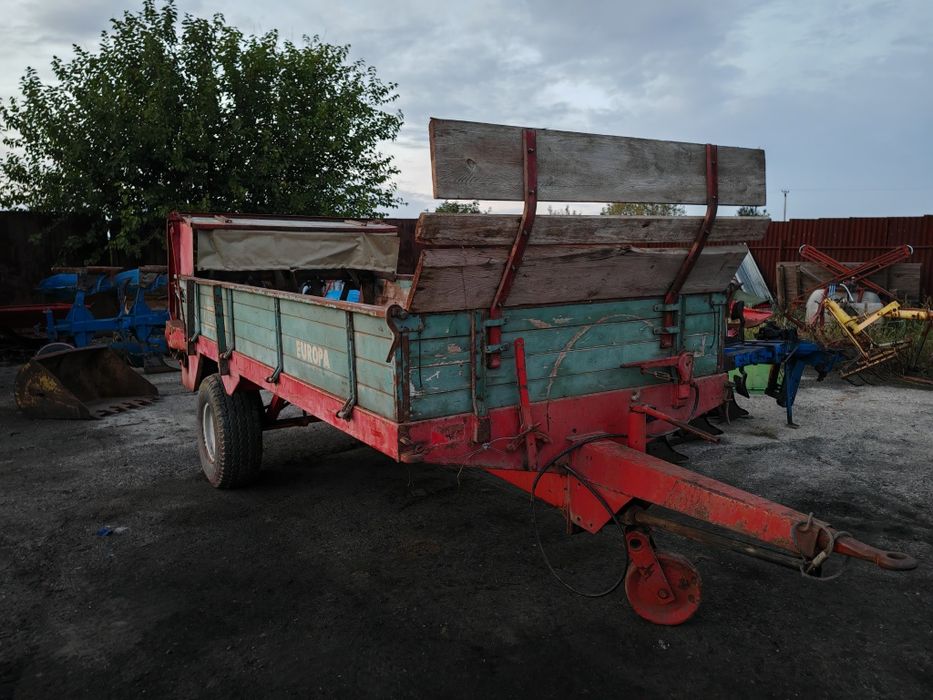 Remorcă împrăștiat gunoi MIG bălegar Kemper europe